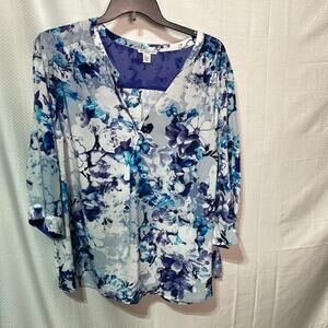 Dalia Collection 3x blue floral top w/fullness 3/4 sleeve nwot